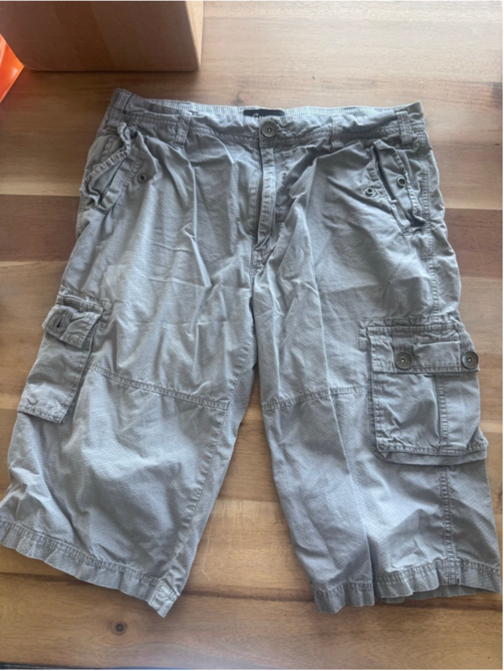 Guess Gray Cargo Shorts Waist 38 Cotton